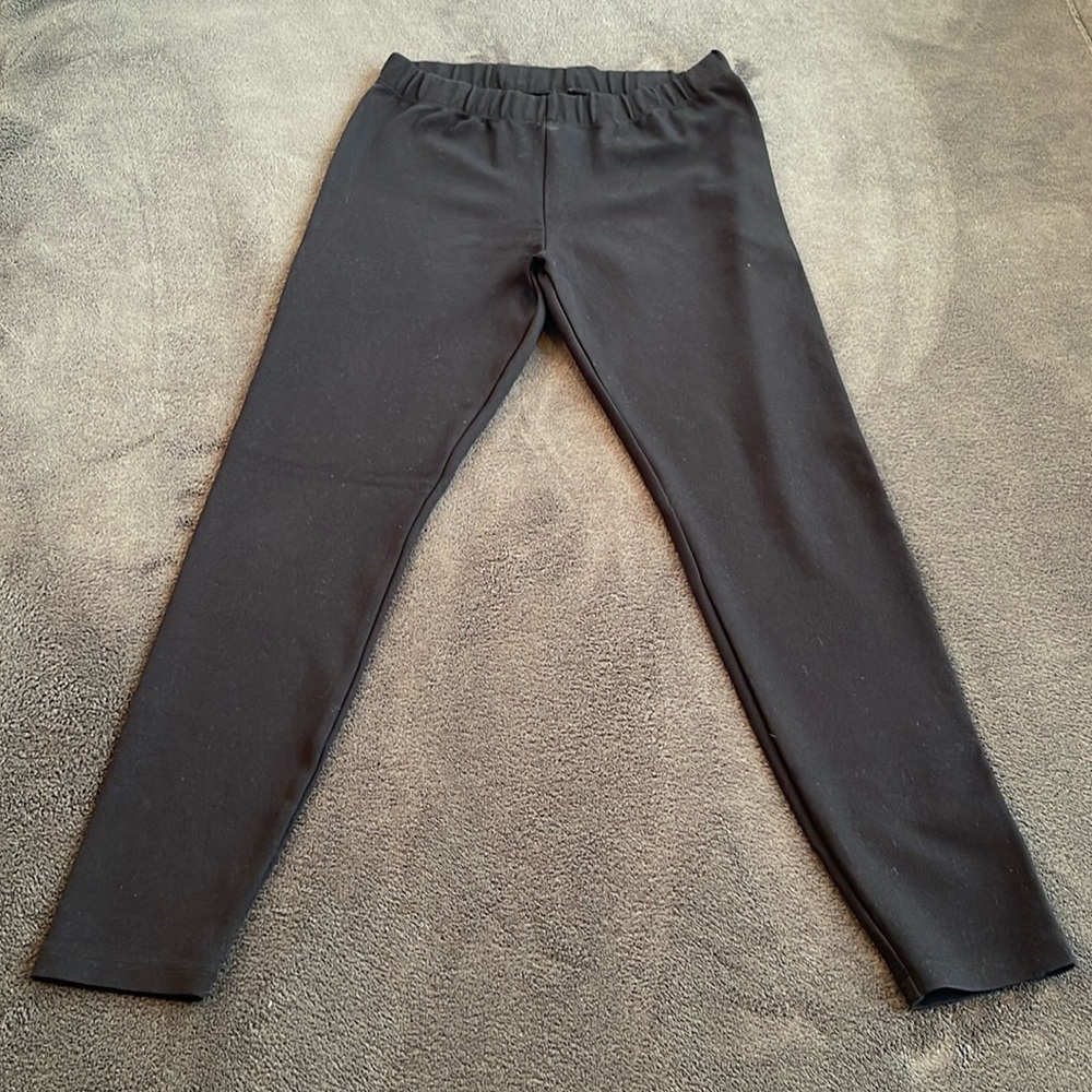 Loft Black Legging, thick and smooth material - Size M